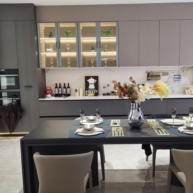 ထမင်းစားခန်း Cabinets သည်ခေတ်မီအိမ်နေရာများကိုမည်သို့ပြောင်းလဲစေသနည်း။